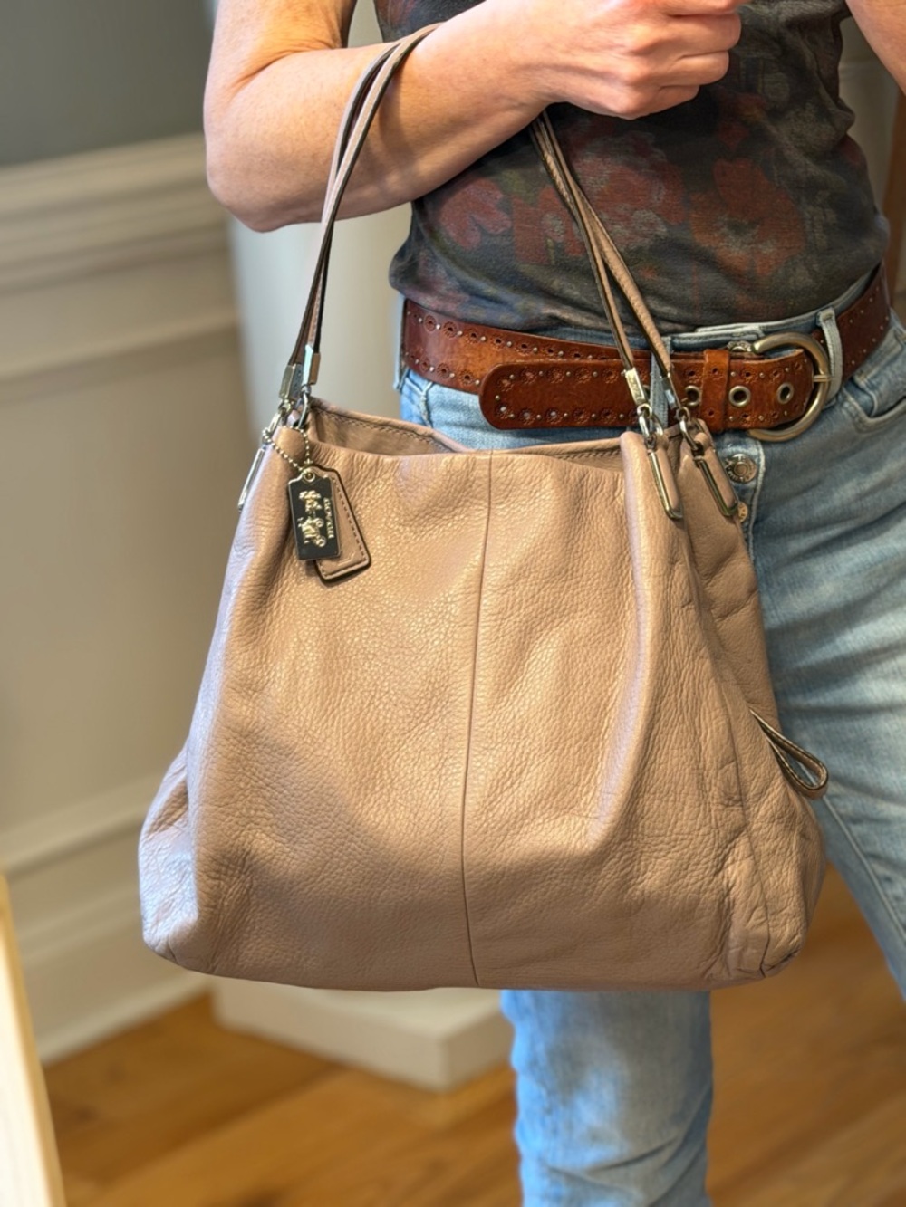 Coach Classic Madison Phoebe Taupe Leather Shoulder Bag 2013 (VGUC) - Picture 4 of 16